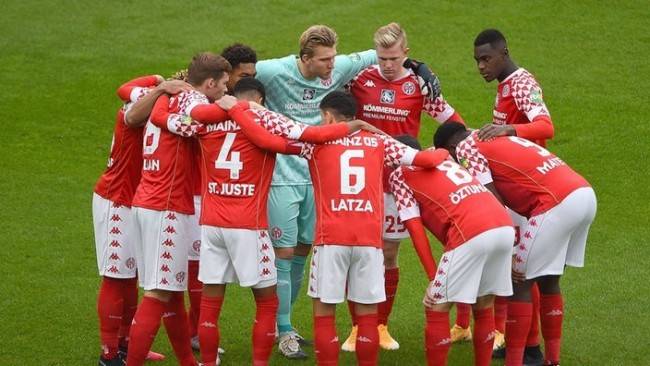 包含斯图加特训练开放日,今晚临场应变引欢呼,德国杯在即,数据趋势出现新变化的词条 包含斯图加特训练开放日,今晚临场应变引欢呼,德国杯在即,数据趋势出现新变化的词条