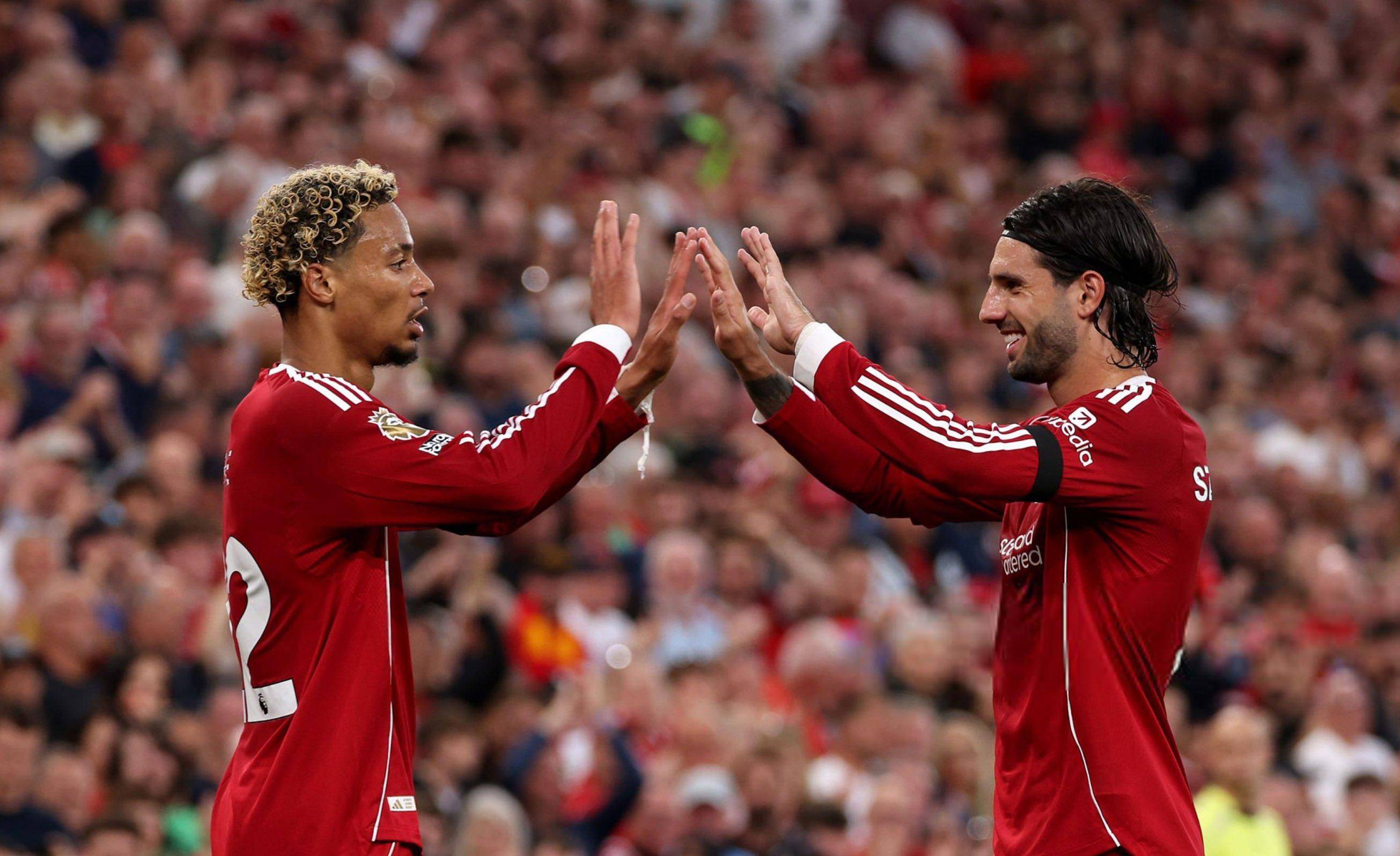 利物浦发布备战花絮;集结日止住颓势;德甲任务艰巨;球队文化再被提及的简单介绍 利物浦发布备战花絮;集结日止住颓势;德甲任务艰巨;球队文化再被提及的简单介绍